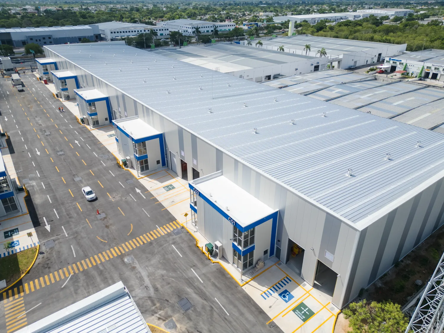 Exterior de Nexa Periférico — Nave Tipo C