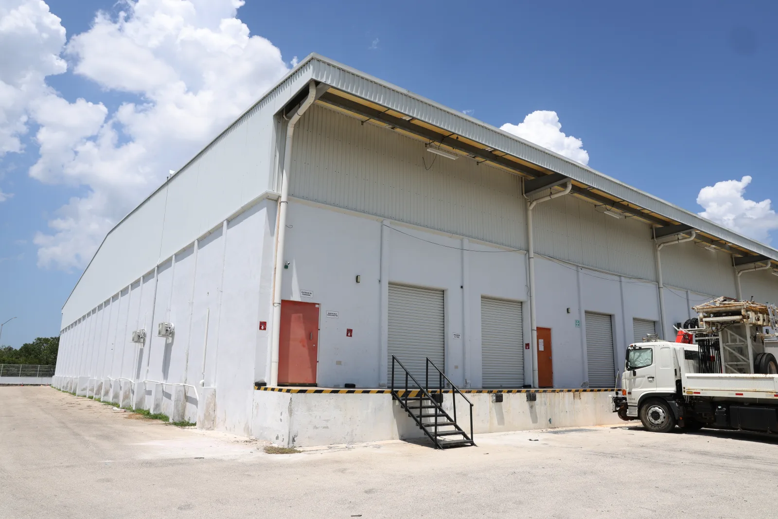 Nexa Parque Industrial Yucatán — bodega